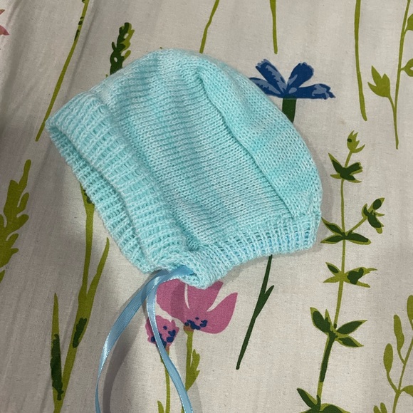 💙copy list💙 sold . New. Baby sweater / booties/ cap set - Picture 2 of 4